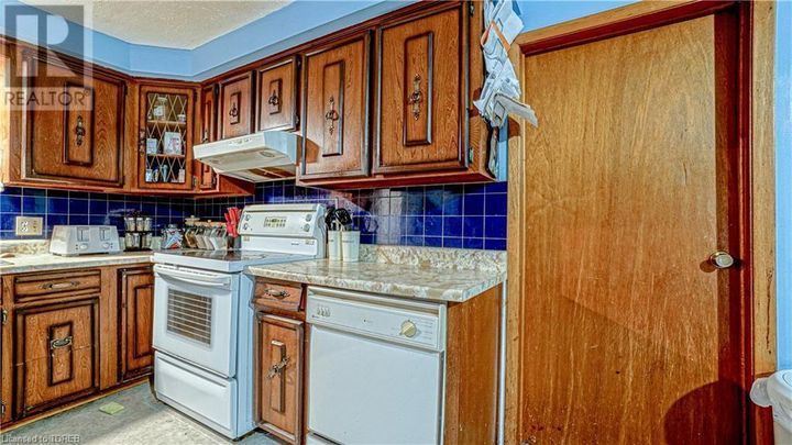 732695-pick-line-otterville-14 at 732695 Pick Line, Otterville