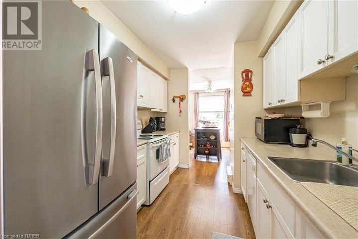 10-dufferin-street-unit-9-norwich-06 at 10 DUFFERIN Street 9, Norwich