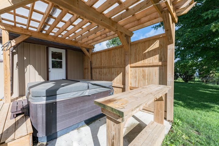 _dsc9730 at 4422 West Windham Quarterline Road, Windham