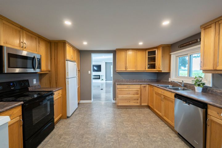 _dsc9758 at 4422 West Windham Quarterline Road, Windham