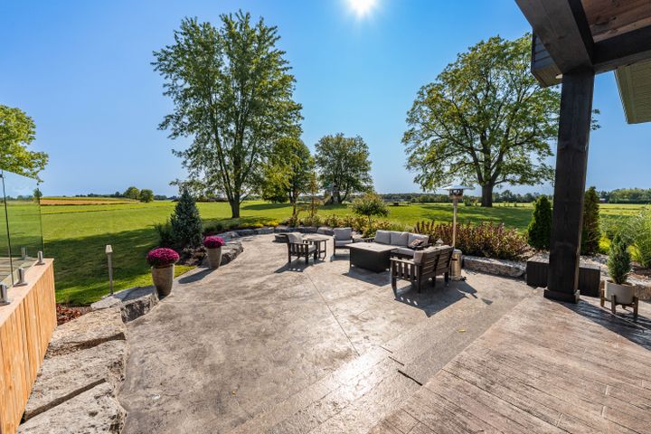 _dsc0693 at 813400 Base Line, Norwich