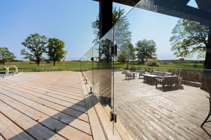 _dsc0720 at 813400 Base Line, Norwich