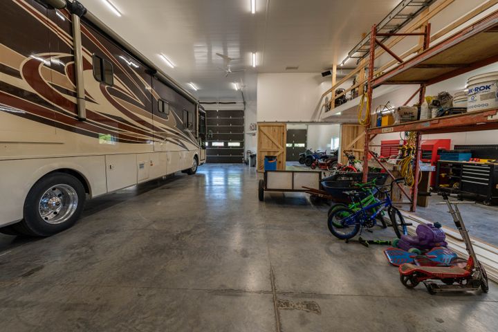 _dsc0759 at 813400 Base Line, Norwich