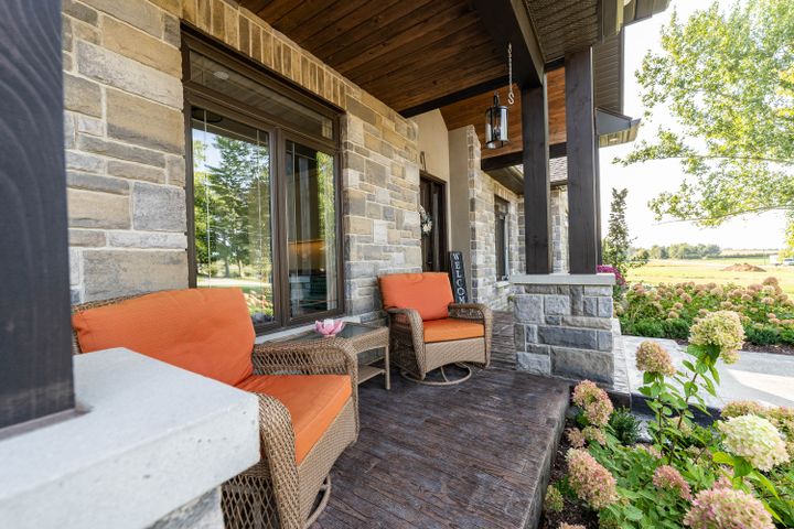 _dsc0792 at 813400 Base Line, Norwich