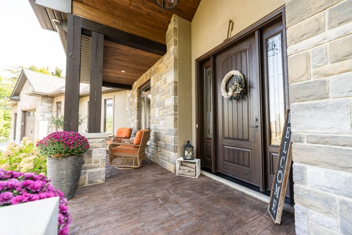 _dsc0798 at 813400 Base Line, Norwich