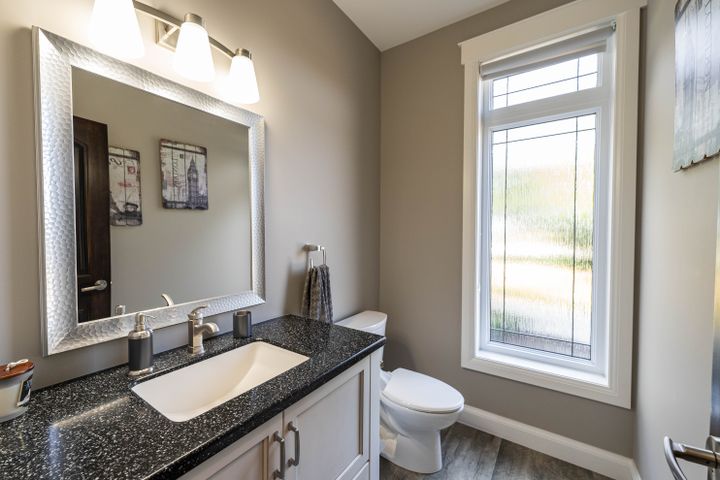 _dsc0810 at 813400 Base Line, Norwich