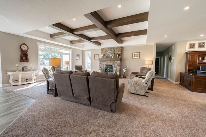 _dsc0828 at 813400 Base Line, Norwich