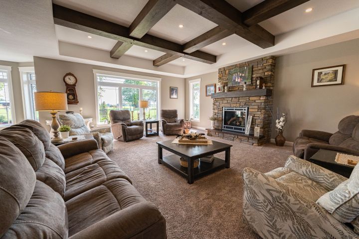 _dsc0843 at 813400 Base Line, Norwich