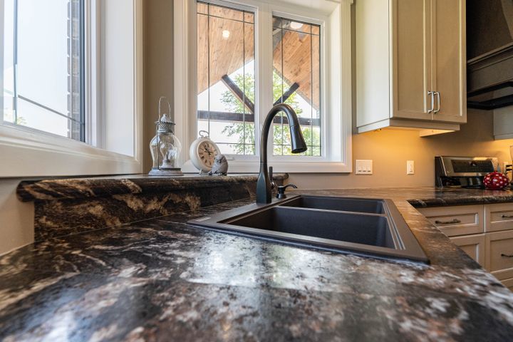 _dsc0879 at 813400 Base Line, Norwich