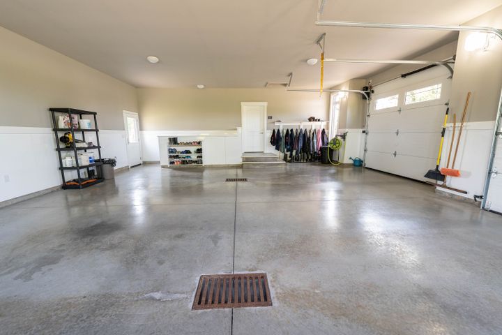 _dsc0900 at 813400 Base Line, Norwich