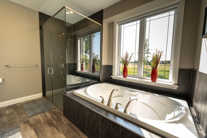 _dsc0921 at 813400 Base Line, Norwich