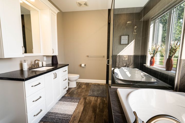 _dsc0926 at 813400 Base Line, Norwich