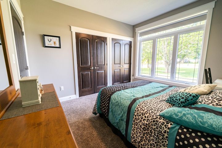 _dsc0936 at 813400 Base Line, Norwich