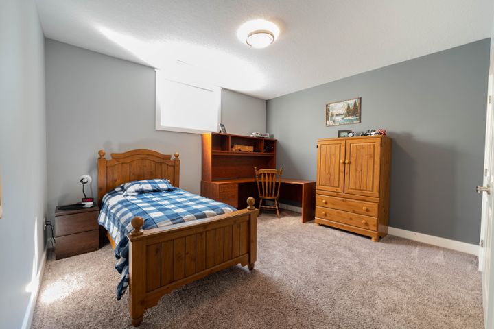 _dsc0963 at 813400 Base Line, Norwich