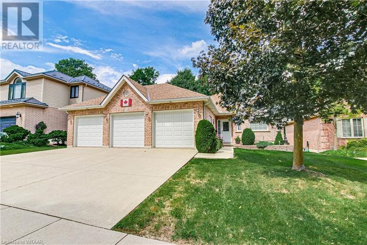 33-pembers-pass-woodstock-00 at 33 Pember's Pass, Woodstock