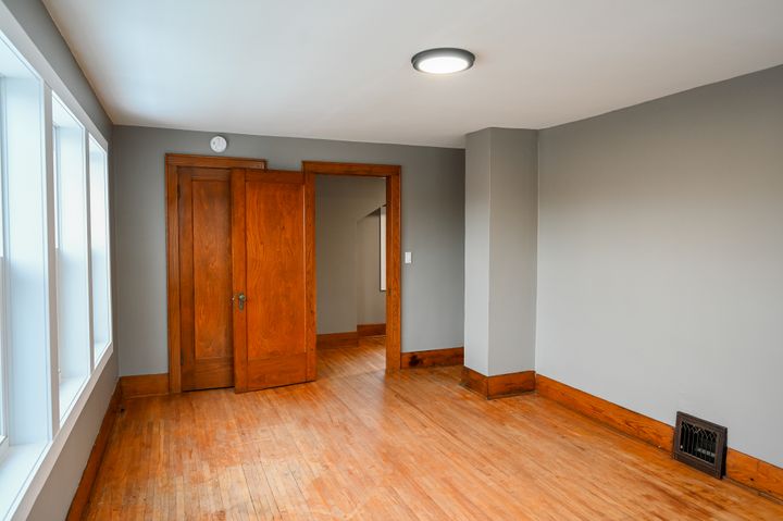 untitled-242 at  49 London Street