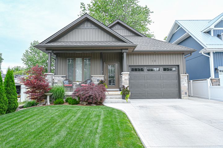 untitled-1544 at 12 Clayton Street