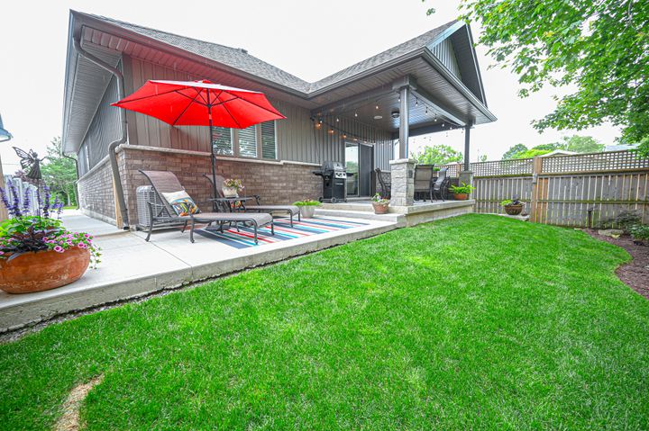 untitled-1545 at 12 Clayton Street