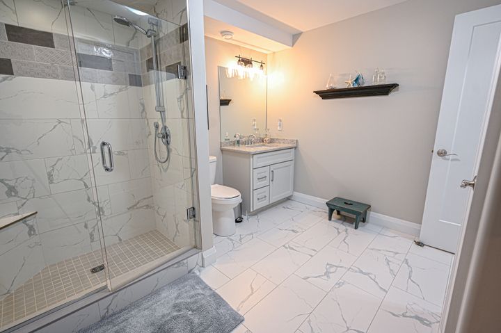 untitled-1548 at 12 Clayton Street