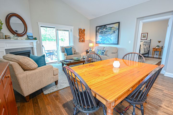 untitled-1562 at 12 Clayton Street