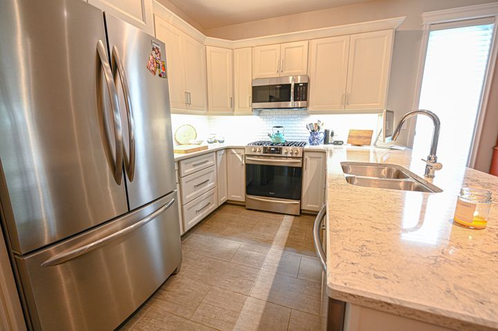 untitled-1565 at 12 Clayton Street