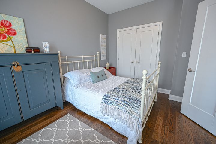 untitled-1568 at 12 Clayton Street