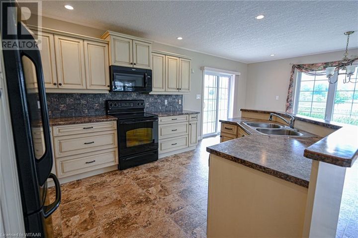 439-poldon-drive-norwich-14 at 439 Poldon Drive, Norwich