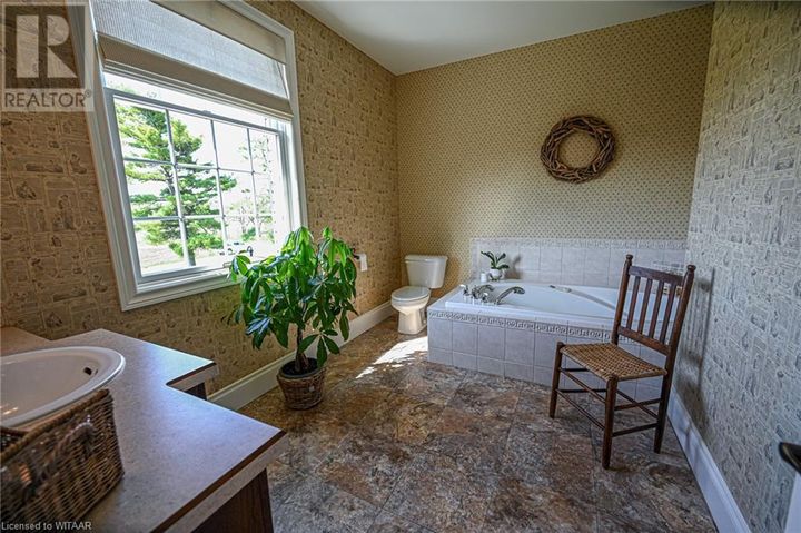 365135-evergreen-street-norwich-twp-19 at 365135 Evergreen Street, Norwich (Twp)