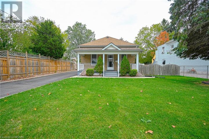 Spacious Yard at 88 Givins Street, Woodstock