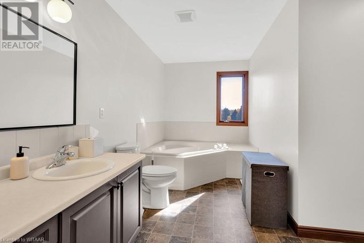 1554-mall-road-norfolk-county-20 at 1554 Mall Road, Norfolk County