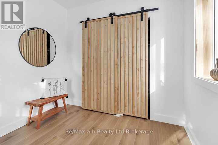 124719-mall-road-norwich-10 at 124719 Mall Road, Norwich