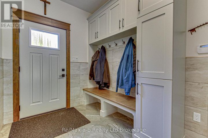 685856-highway-2-norwich-eastwood-22 at 685856 HIGHWAY 2, Norwich (Eastwood)