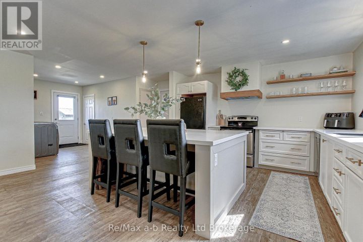 485527-firehall-road-norwich-11 at 485527 Firehall Road, Norwich