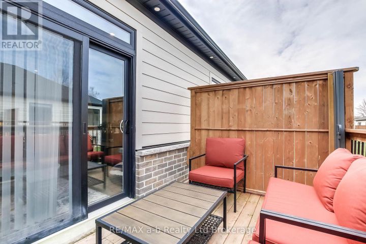 402-12-washington-street-w-norwich-norwich-town-03 at 402 - 12 Washington Street W, Norwich (Norwich Town)