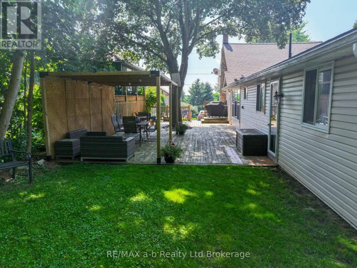 84-baird-street-s-blandford-blenheim-bright-04 at 84 Baird Street S, Innerkip, Woodstock