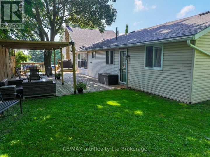 84-baird-street-s-blandford-blenheim-bright-05 at 84 Baird Street S, Innerkip, Woodstock