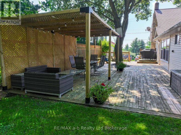 84-baird-street-s-blandford-blenheim-bright-06 at 84 Baird Street S, Innerkip, Woodstock