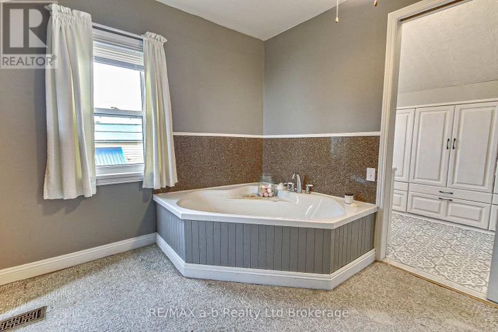 84-baird-street-s-blandford-blenheim-bright-25 at 84 Baird Street S, Innerkip, Woodstock