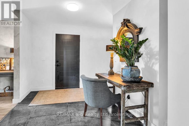 50-main-street-e-norwich-norwich-town-18 at 50 Main Street E, Norwich (Norwich Town)