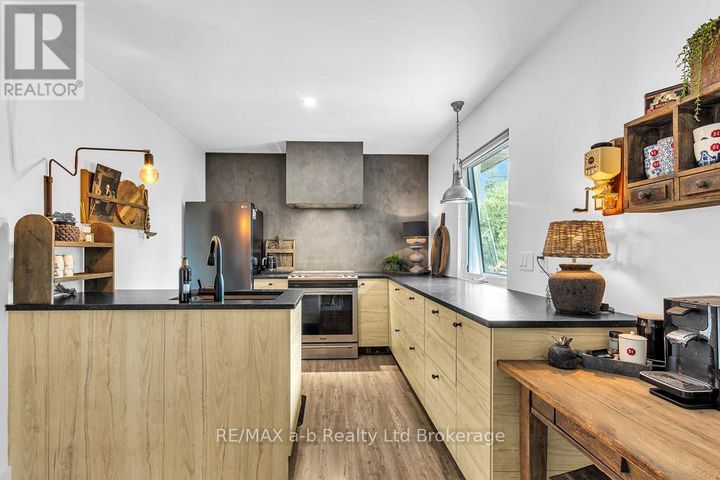 50-main-street-e-norwich-norwich-town-23 at 50 Main Street E, Norwich (Norwich Town)