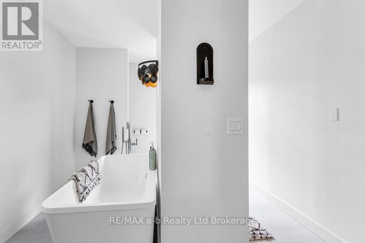 50-main-street-e-norwich-norwich-town-34 at 50 Main Street E, Norwich (Norwich Town)