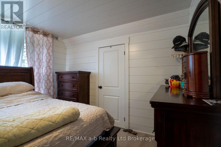 14-old-vienna-road-tillsonburg-17 at 14 Old Vienna Road, Tillsonburg 14-old-vienna-road-tillsonburg-17 at 14 Old Vienna Road, Tillsonburg