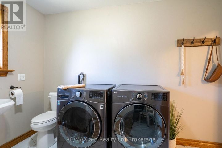 812213-base-line-norwich-hawtrey-28 at 812213 Base Line, Norwich (Hawtrey)