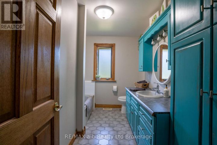 812213-base-line-norwich-hawtrey-29 at 812213 Base Line, Norwich (Hawtrey)