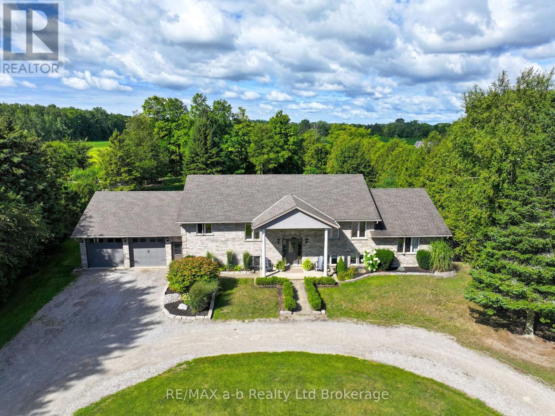 812213 Base Line, Norwich (Hawtrey) 