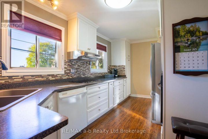 865-alice-street-woodstock-woodstock-south-09 at 865 Alice Street, Woodstock (Woodstock - South) 865-alice-street-woodstock-woodstock-south-09 at 865 Alice Street, Woodstock (Woodstock - South)