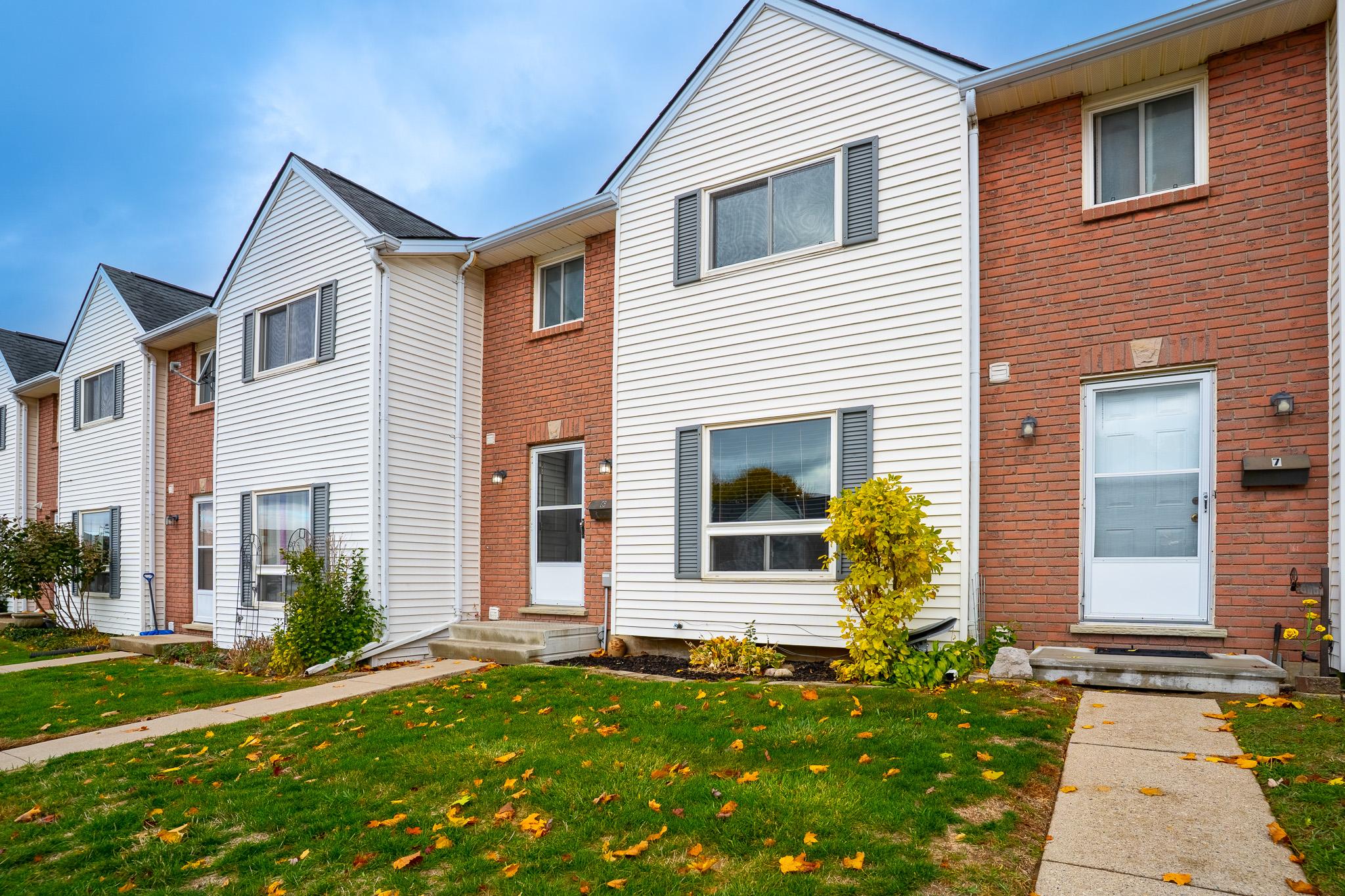 6 - 380 Quarter Town Line, Tillsonburg 