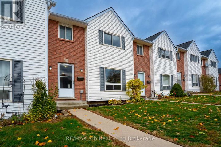 6-380-quarter-town-line-tillsonburg-03 at 6 - 380 Quarter Town Line, Tillsonburg