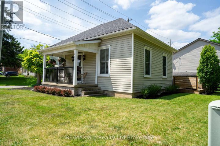 671-henry-street-woodstock-woodstock-south-03 at 671 Henry Street, Woodstock (Woodstock - South)