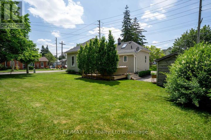 671-henry-street-woodstock-woodstock-south-05 at 671 Henry Street, Woodstock (Woodstock - South)